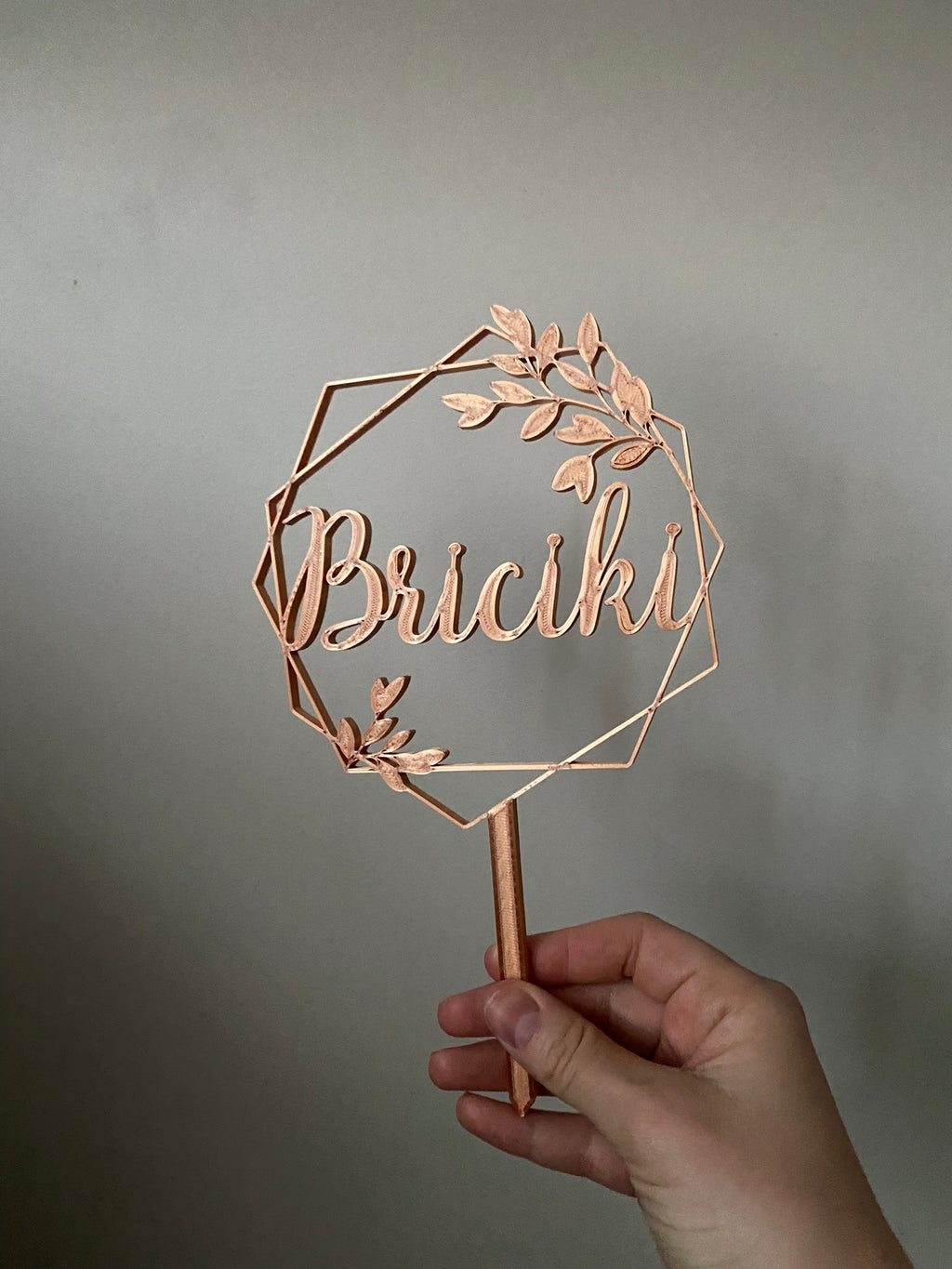 Personalizēts kāzu tortes dekors
