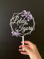 Personalizēts kāzu tortes dekors